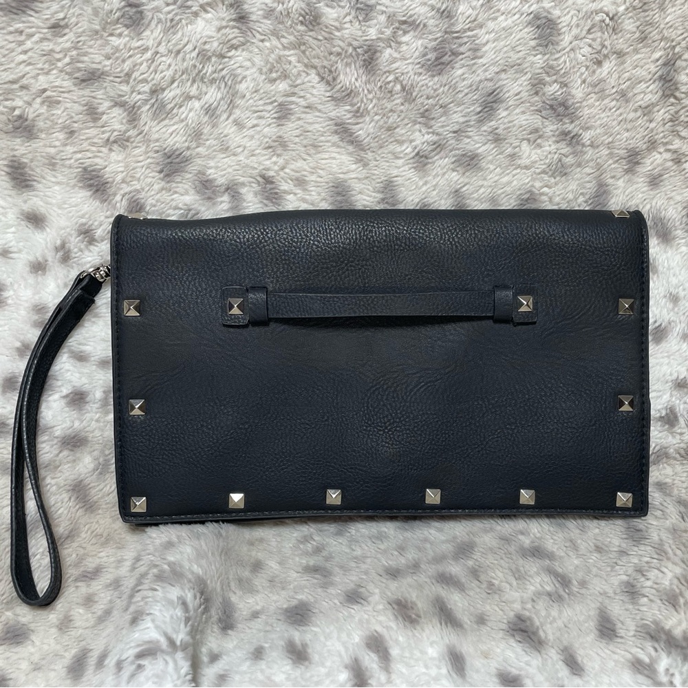 WOMENS STUDDED CLUTCH